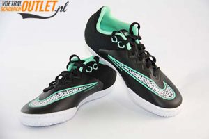 Nike Hypervenomx Pro zwart kids (IC) voor- en zijkant (749923-013)
