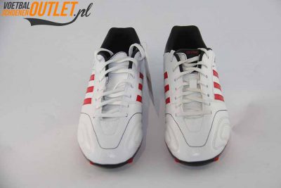Adidas 11 Nova wit voorkant (Q23829)
